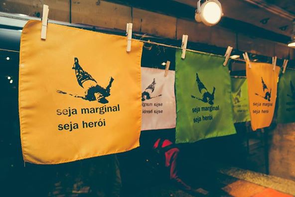 ?Seja marginal, seja her�i? 